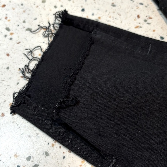 FRAME Denim Le Skinny de Jeanne Raw Stagger Hem Jeans in Black‎ Film Noir Sz 26 - Picture 6 of 11